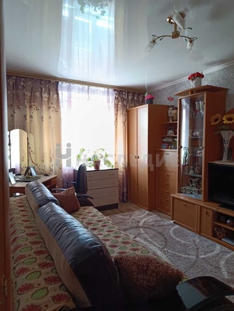 
   Продам 2-комнатную, 33.7 м², Машиностроителей ул, 1/2

. Фото 6.