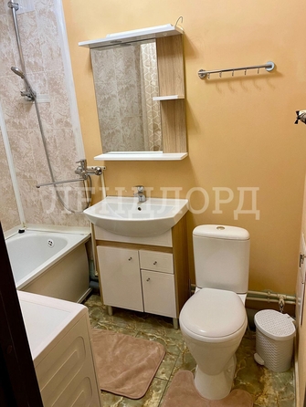 
   Продам 1-комнатную, 22 м², Комарова б-р, 40/2

. Фото 3.