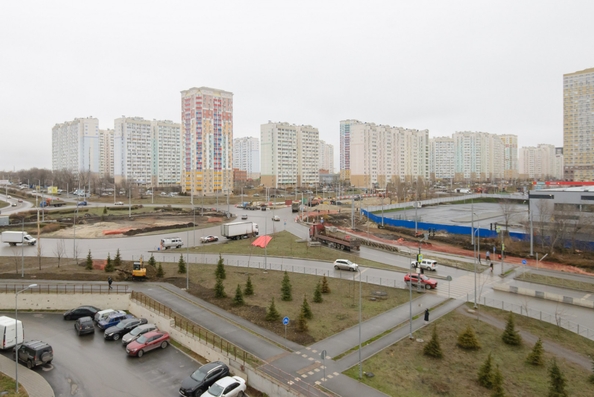 
   Продам 2-комнатную, 55 м², Солженицына пр-кт, 21 к 106

. Фото 13.