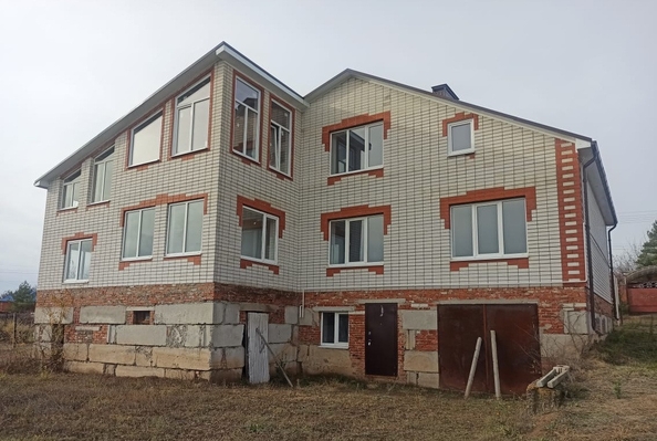 
   Продам дом, 270 м², Усть-Донецкий

. Фото 2.