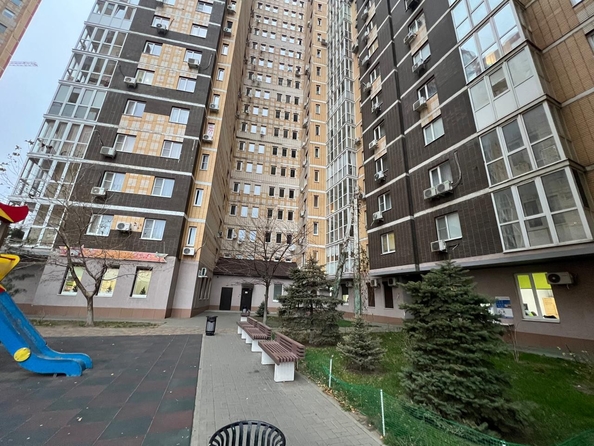 
   Продам 2-комнатную, 68 м², 20-я улица ул, 43

. Фото 20.