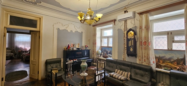 
   Продам 6-комнатную, 154.1 м², Шаумяна ул, 11

. Фото 2.