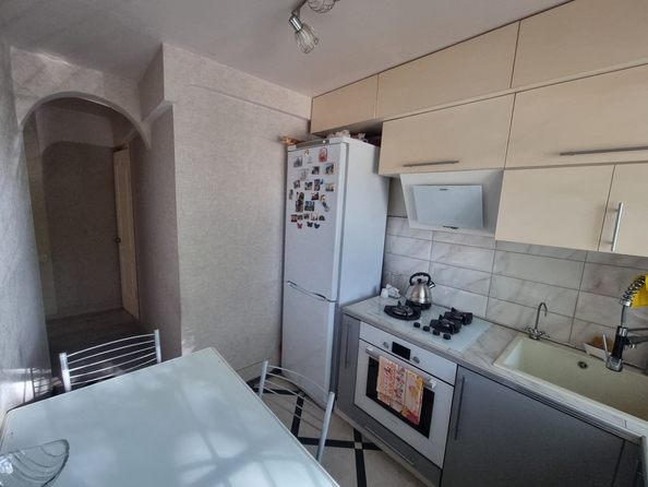 
   Продам 3-комнатную, 50 м², Гвардейский пер, 72а

. Фото 4.