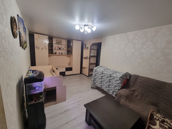 
   Продам 3-комнатную, 50 м², Гвардейский пер, 72а

. Фото 8.