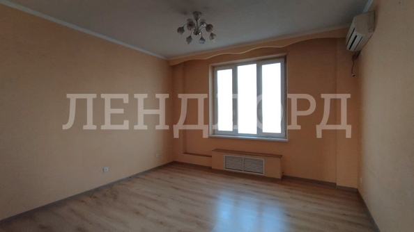
   Продам 2-комнатную, 53.3 м², Жданова ул, 7/33

. Фото 8.