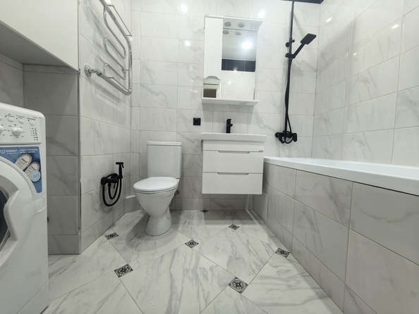 
   Продам 1-комнатную, 37.9 м², Берберовская ул, 32

. Фото 8.