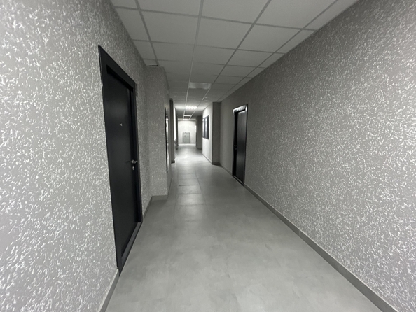 
   Продам 1-комнатную, 41.9 м², Александра Невского ул, 2

. Фото 11.