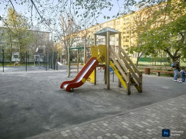
   Продам 4-комнатную, 63 м², Коммунистический пр-кт, 48/2

. Фото 4.