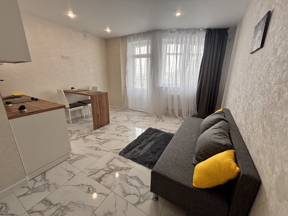 
   Продам студию, 27 м², Студенческая ул, 8

. Фото 1.