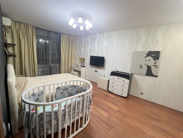
   Продам 3-комнатную, 80.8 м², Профсоюзная ул, 29/22

. Фото 3.