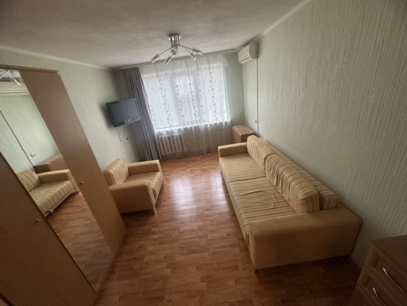 
   Продам 2-комнатную, 54 м², 339-й Стрелковой Дивизии ул, 17/3

. Фото 3.