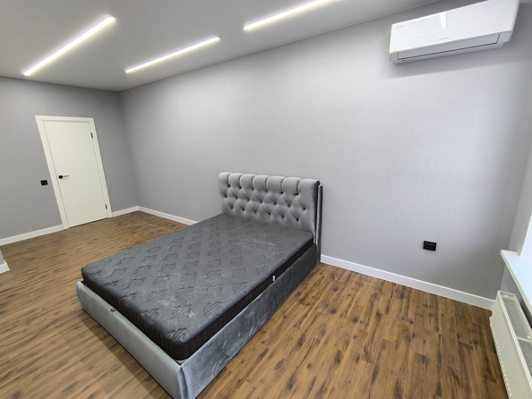 
   Продам 1-комнатную, 46 м², Левобережная ул, 6

. Фото 2.