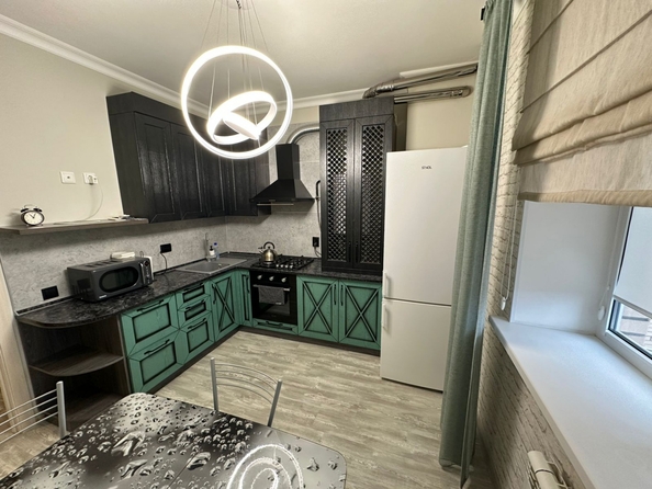 
   Продам 3-комнатную, 75.5 м², Фрунзе ул, 1/10

. Фото 1.