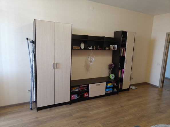 
   Продам 3-комнатную, 70.1 м², Комарова ул, 132

. Фото 3.