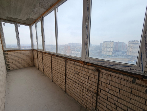 
   Продам 3-комнатную, 82.5 м², Нансена ул, 93с1

. Фото 4.
