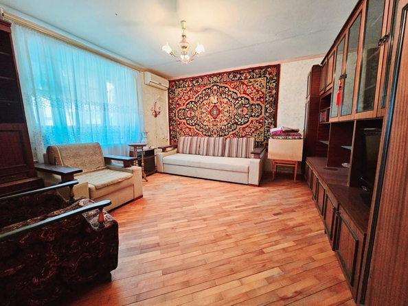 
   Продам 1-комнатную, 45 м², 40-летия Победы пр-кт, 73/17

. Фото 1.