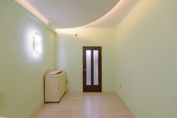 
   Продам 3-комнатную, 74 м², Вятская ул, 75/2

. Фото 7.