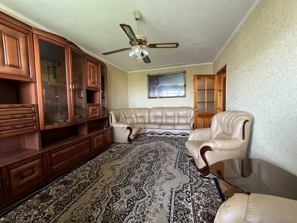
   Продам 2-комнатную, 54 м², 40-летия Победы пр-кт, 87

. Фото 4.