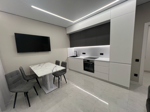 
   Продам 2-комнатную, 60 м², Еременко ул, 110

. Фото 1.