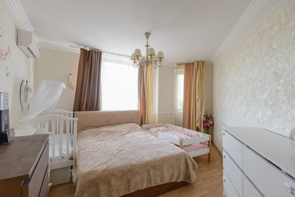 
   Продам 2-комнатную, 76 м², 40-летия Победы пр-кт, 85

. Фото 4.