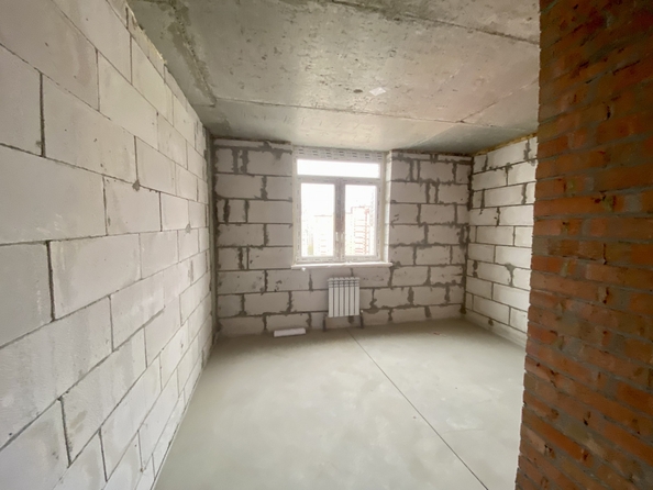 
   Продам 3-комнатную, 100 м², 40-летия Победы пр-кт, 63

. Фото 6.
