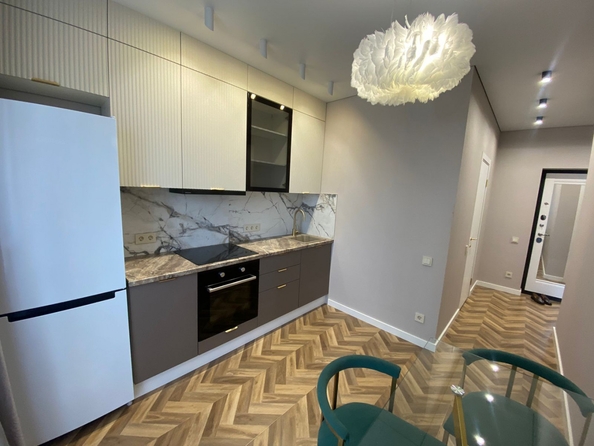
   Продам 1-комнатную, 37 м², Маршала Жукова пр-кт, 16/6

. Фото 1.
