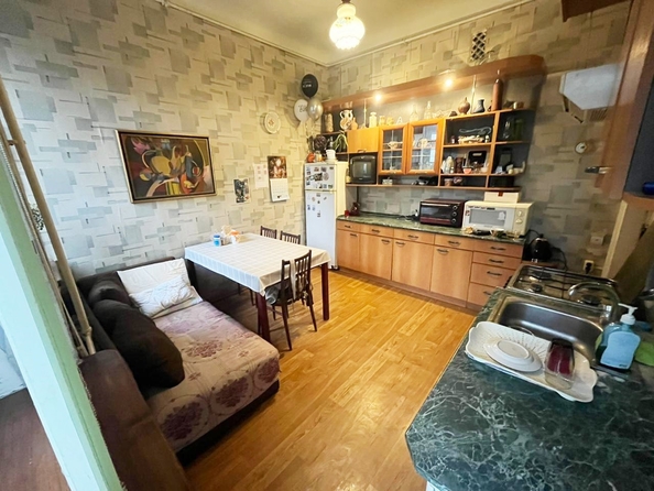 
   Продам 2-комнатную, 65 м², Соборный пер, 45

. Фото 4.