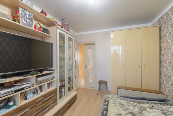
   Продам 3-комнатную, 64 м², 40-летия Победы пр-кт, 95

. Фото 8.
