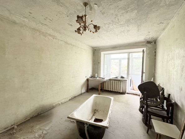 
   Продам 1-комнатную, 30.5 м², Ленина пр-кт, 35

. Фото 2.