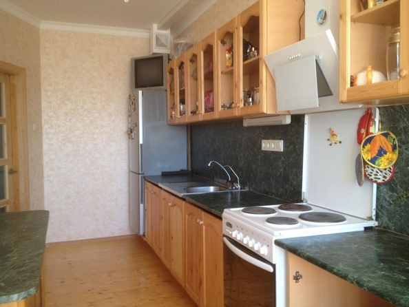 
   Продам 1-комнатную, 75 м², Закруткина ул, 2

. Фото 1.