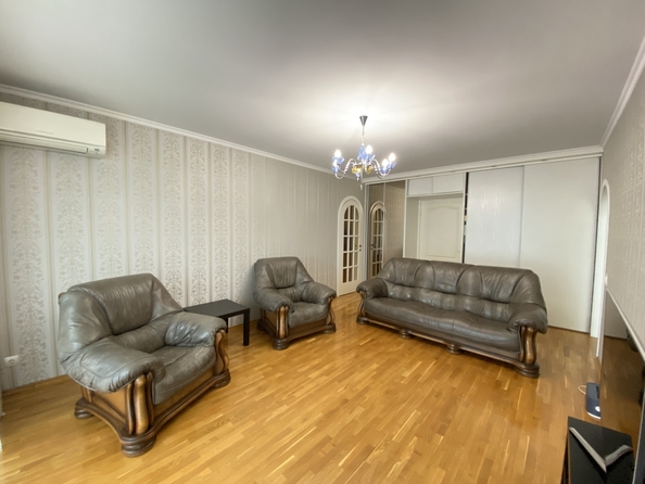 
  Сдам в аренду 2-комнатную квартиру, 60 м², Ростов-на-Дону

. Фото 1.