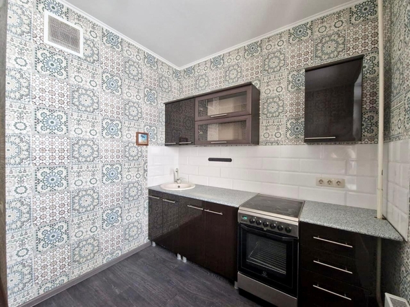 
   Продам 1-комнатную, 37.7 м², Извилистая ул, 13

. Фото 10.
