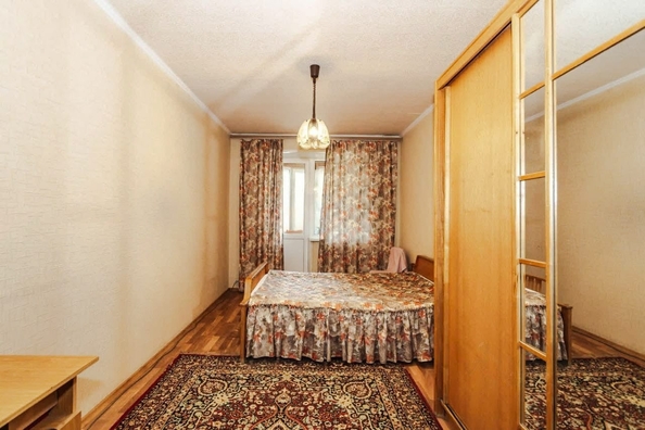 
   Продам 4-комнатную, 77.8 м², Горшкова пр-кт, 2

. Фото 2.