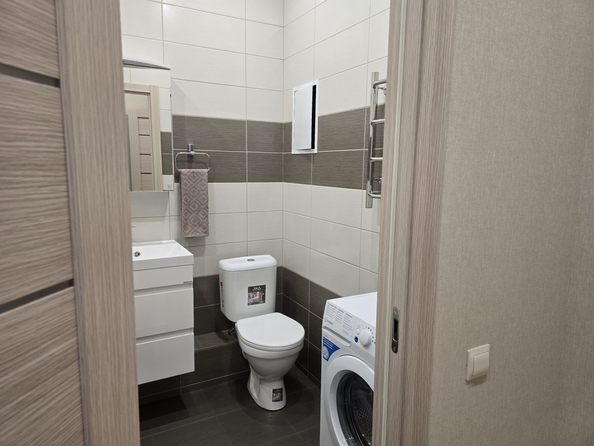 
   Продам 1-комнатную, 38 м², Ткачева ул, 38

. Фото 5.