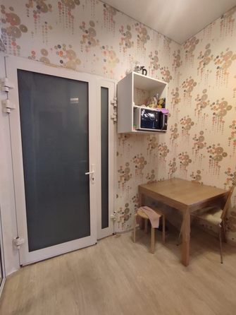 
   Продам 3-комнатную, 65 м², Обороны ул, 60

. Фото 12.