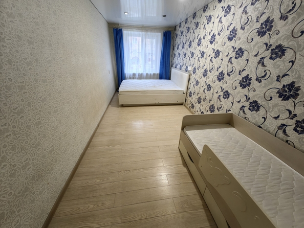 
   Продам 3-комнатную, 60 м², 40-летия Победы пр-кт, 65

. Фото 4.