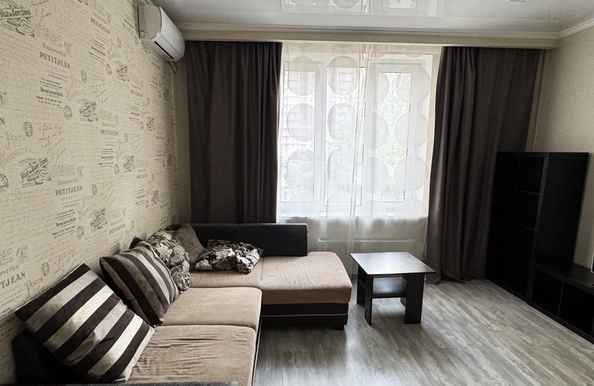 
   Продам 1-комнатную, 36.3 м², Еременко ул, 90/27

. Фото 1.
