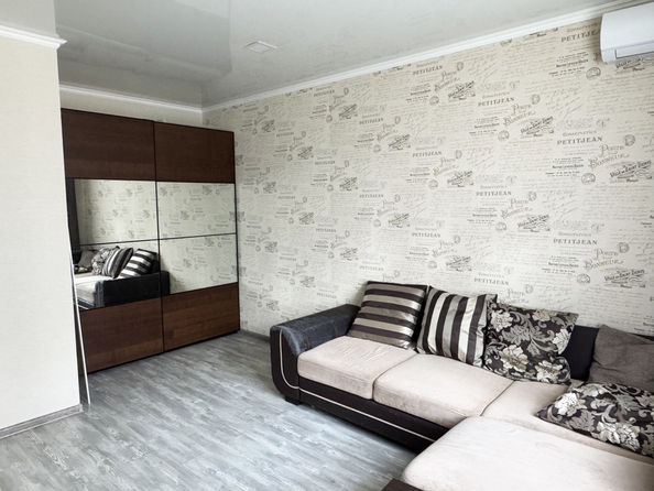 
   Продам 1-комнатную, 36.3 м², Еременко ул, 90/27

. Фото 2.