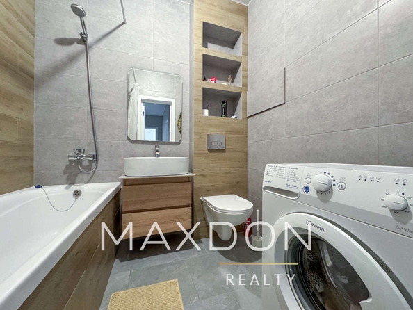 
   Продам 2-комнатную, 64 м², Комарова б-р, 1е

. Фото 15.