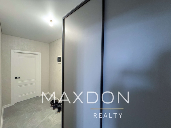 
   Продам 2-комнатную, 64 м², Комарова б-р, 1е

. Фото 24.