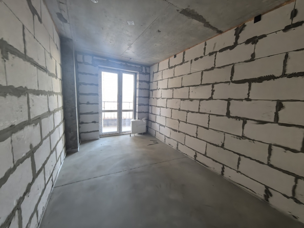 
   Продам 3-комнатную, 77 м², 23-я линия ул, 23

. Фото 3.