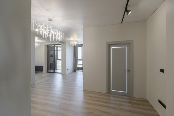 
   Продам 4-комнатную, 139.1 м², Максима Горького ул, 120

. Фото 5.