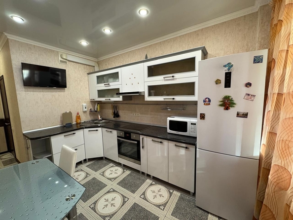 
   Продам 2-комнатную, 56 м², Извилистая ул, 11/1

. Фото 5.