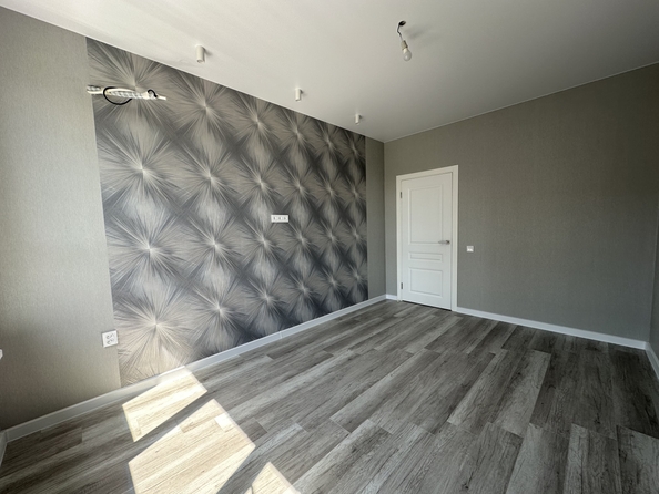 
   Продам 1-комнатную, 32.5 м², 40-летия Победы пр-кт, 111/1

. Фото 1.