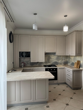
   Продам 2-комнатную, 55 м², Строителей ул, 4к3

. Фото 1.
