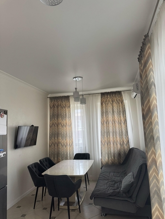 
   Продам 2-комнатную, 55 м², Строителей ул, 4к3

. Фото 4.