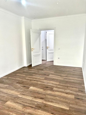 
   Продам 3-комнатную, 80 м², Ларина ул, 45

. Фото 5.