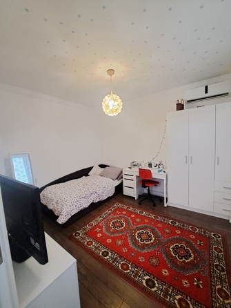 
   Продам 4-комнатную, 115 м², 40-летия Победы пр-кт, 85

. Фото 14.