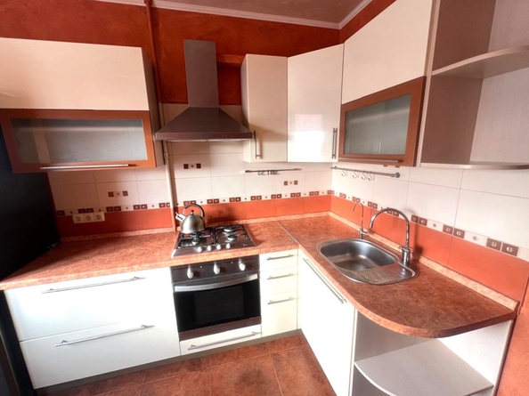 
  Сдается 2-комн. квартира, 55 м², Комарова б-р, д. 7
. Фото 2.