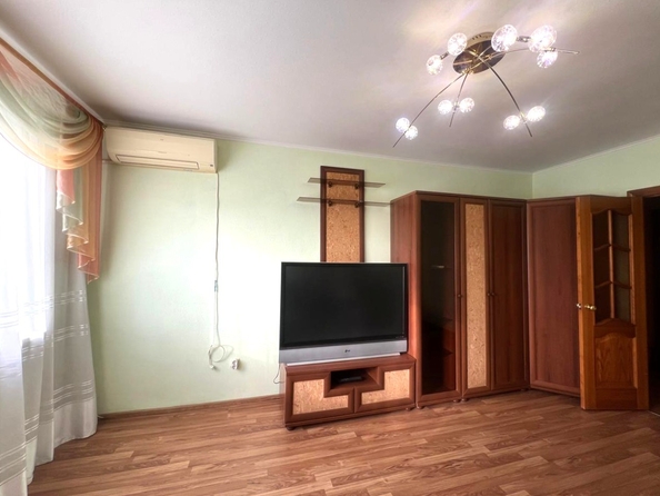 
  Сдается 2-комн. квартира, 55 м², Комарова б-р, д. 7
. Фото 6.